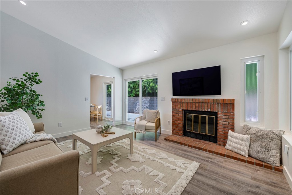 1 Indian Hill Lane