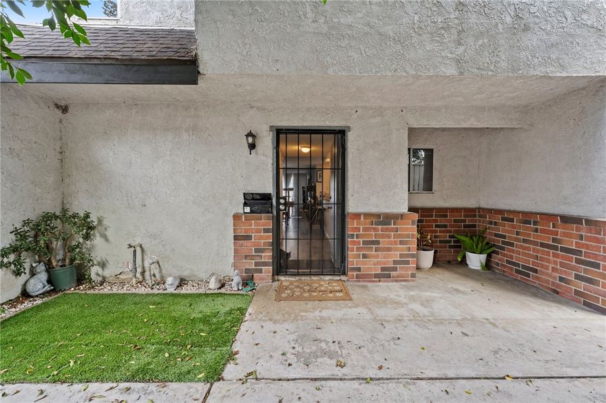 Beautiful 3-Bedroom, 2-Bath Townhouse in the Heart of Garden Grove! This well-maintained two-story home comes with a spacious and functional layout with all bedrooms located upstairs for added privacy. Enjoy stylish laminate flooring throughout, and a generously sized kitchen featuring granite countertops and plenty of cabinet space—perfect for cooking and entertaining. The home is filled with natural light and offers comfortable living for families or first-time buyers. Located in a well-kept community that features a refreshing pool—ideal for relaxing on warm Southern California days. Conveniently situated near the 22 Freeway, shopping centers, restaurants, and just minutes from Disneyland and Downtown Disney. Don’t miss this great opportunity to own in a prime Orange County location!