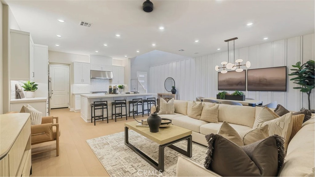 Ridgeview at Metro Heights - Residential