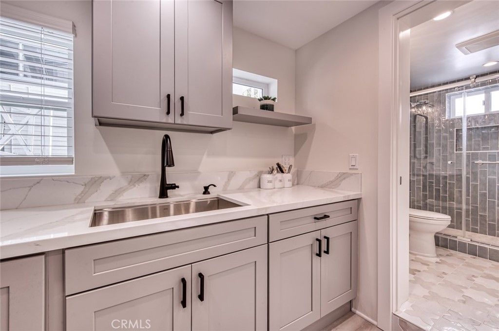 Photo of 368 Oak St #C, Laguna Beach, CA 92651 (MLS # LG26020672)