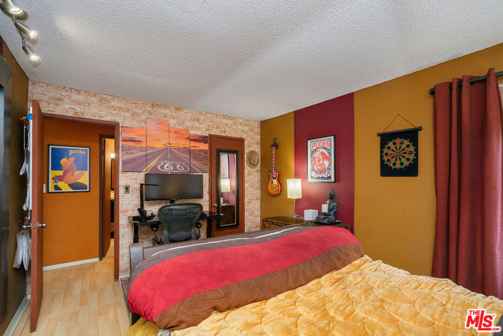 28915 Thousand Oaks Boulevard 185