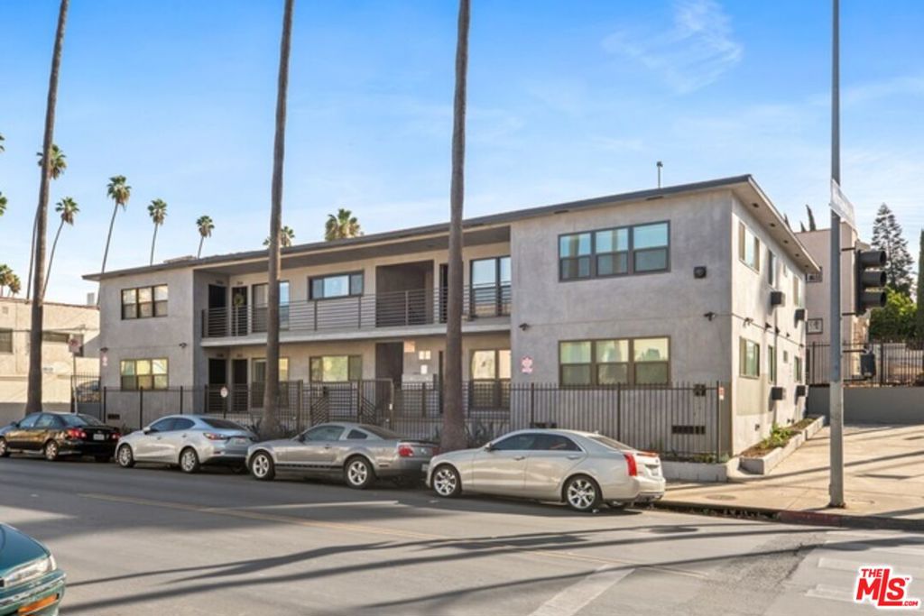 3148 James M Wood Boulevard