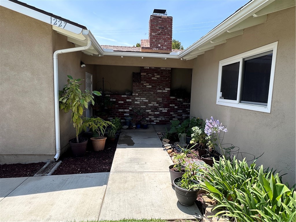 1227 Riedel Avenue