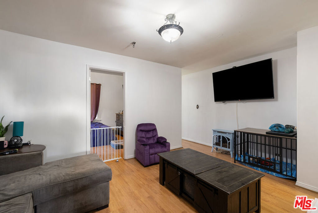 2346 2348 Yosemite Drive