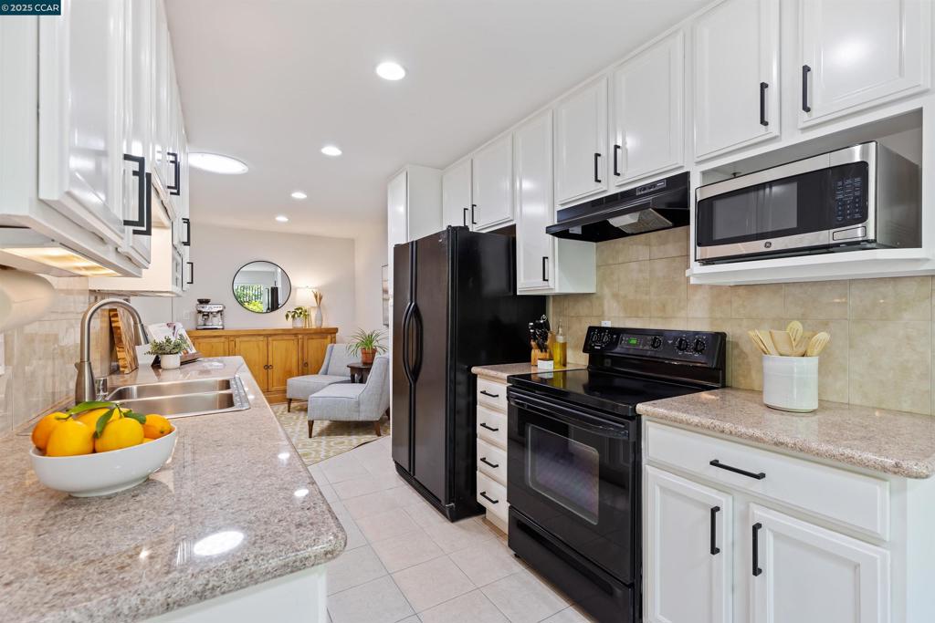 HEATHER FARMS - Residential