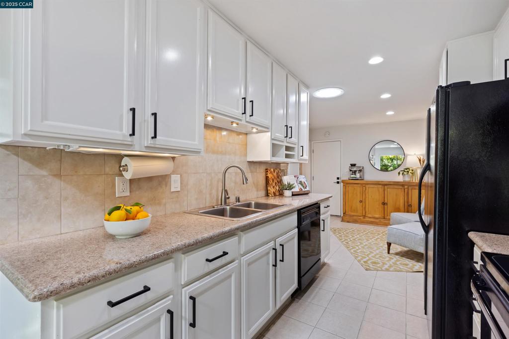 HEATHER FARMS - Residential