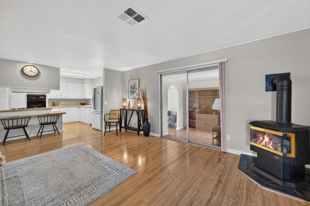 144 Holm Road 14