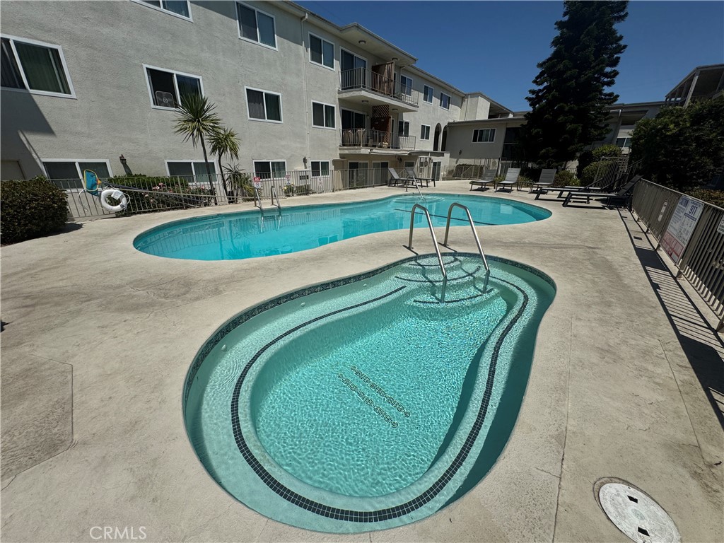 4160 W 182nd Street 219