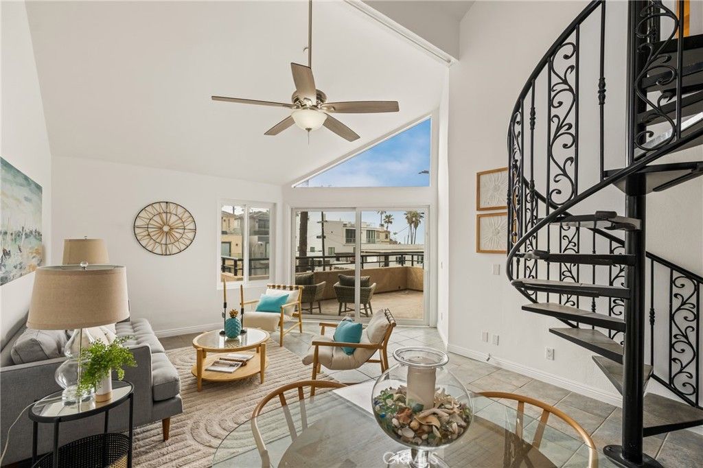 listing image 130727756063690310769