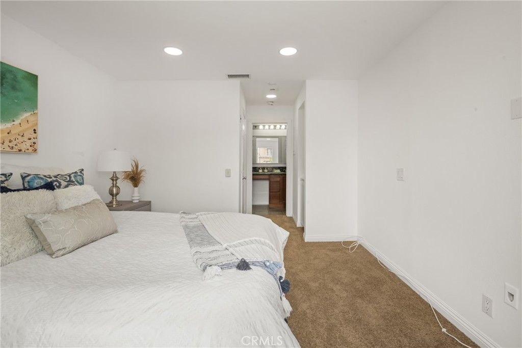 listing image 130727086888233099253