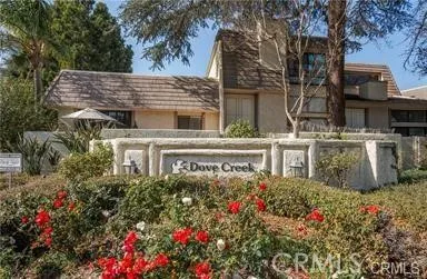 Woodland Hills, California 91367, United States, 1 Bedroom Bedrooms, ,2 BathroomsBathrooms,Residential,Active,163030
