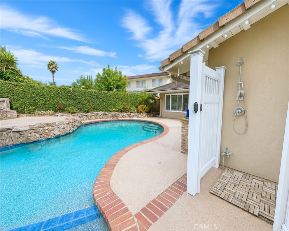 1229 Kelsford Court