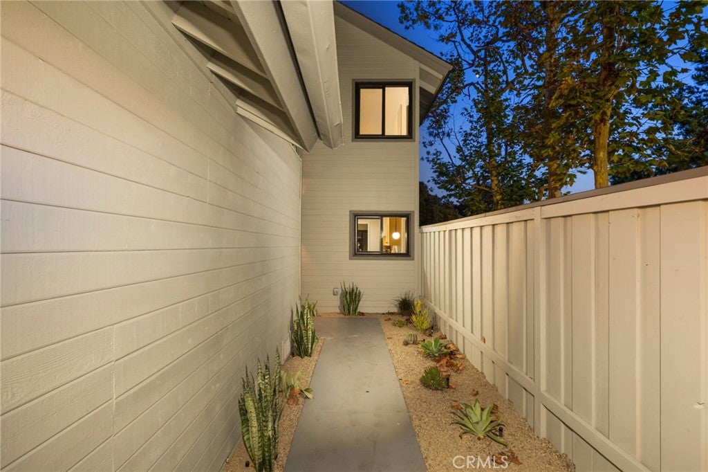 1095 Sea Terrace