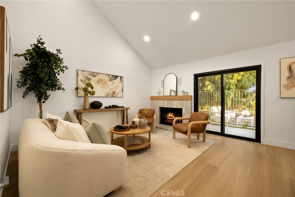 1095 Sea Terrace