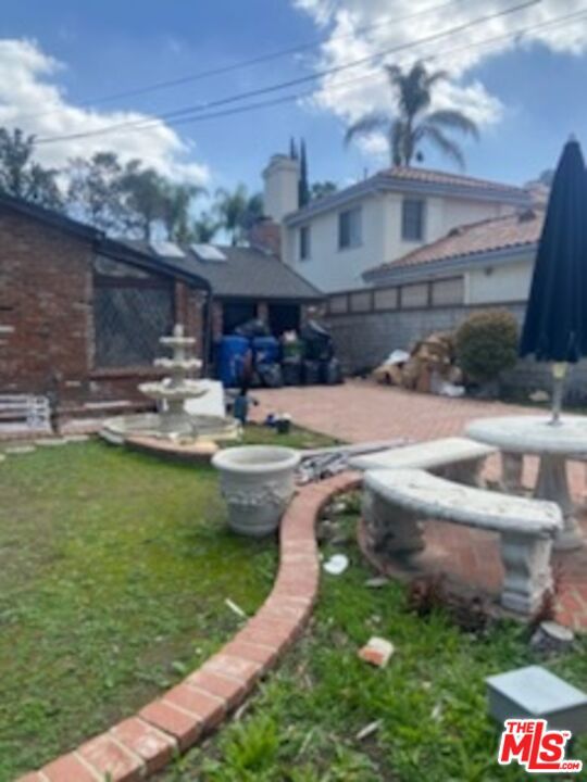 5512 Aura Avenue
