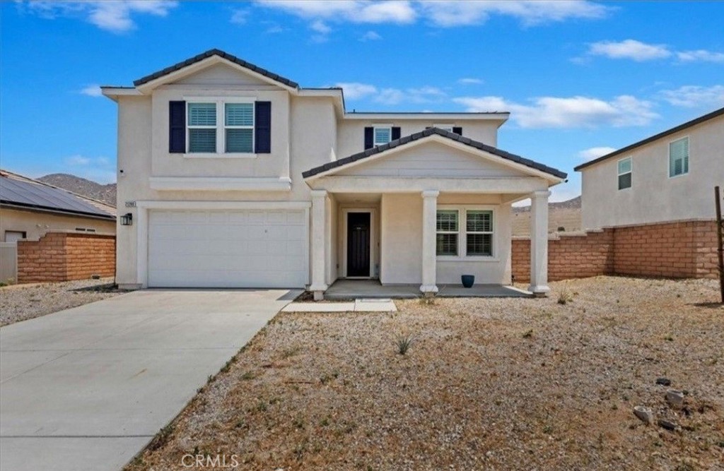 Main image without alt text