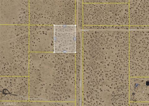 Photo of 0 210th St E/E Ave L, Lancaster, CA 93535 (MLS # SR26035343)