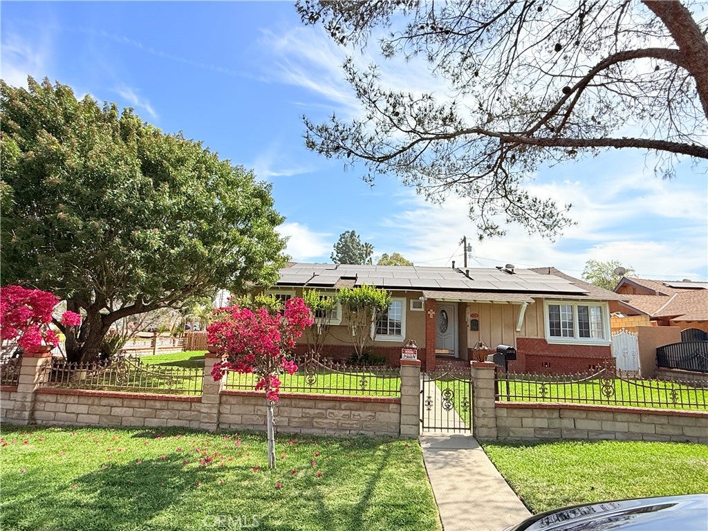 1228 S Auburn Dr