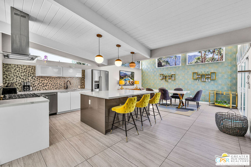 Racquet Club East - Residential