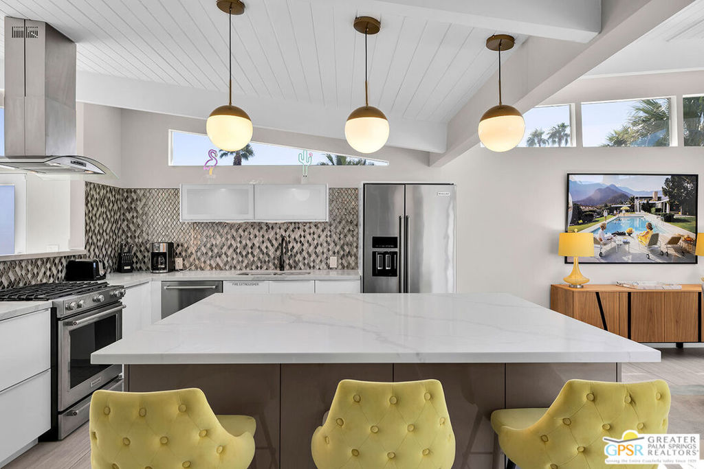 Racquet Club East - Residential