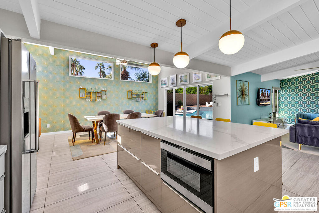 Racquet Club East - Residential