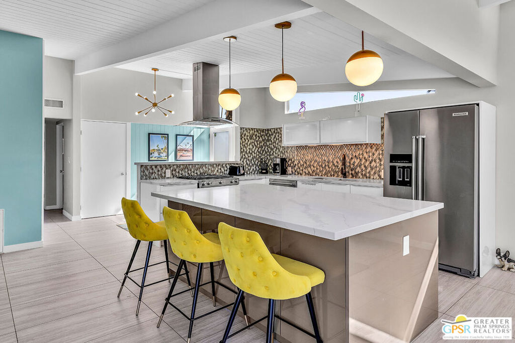 Racquet Club East - Residential