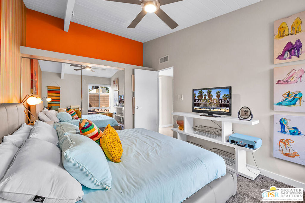 Racquet Club East - Residential