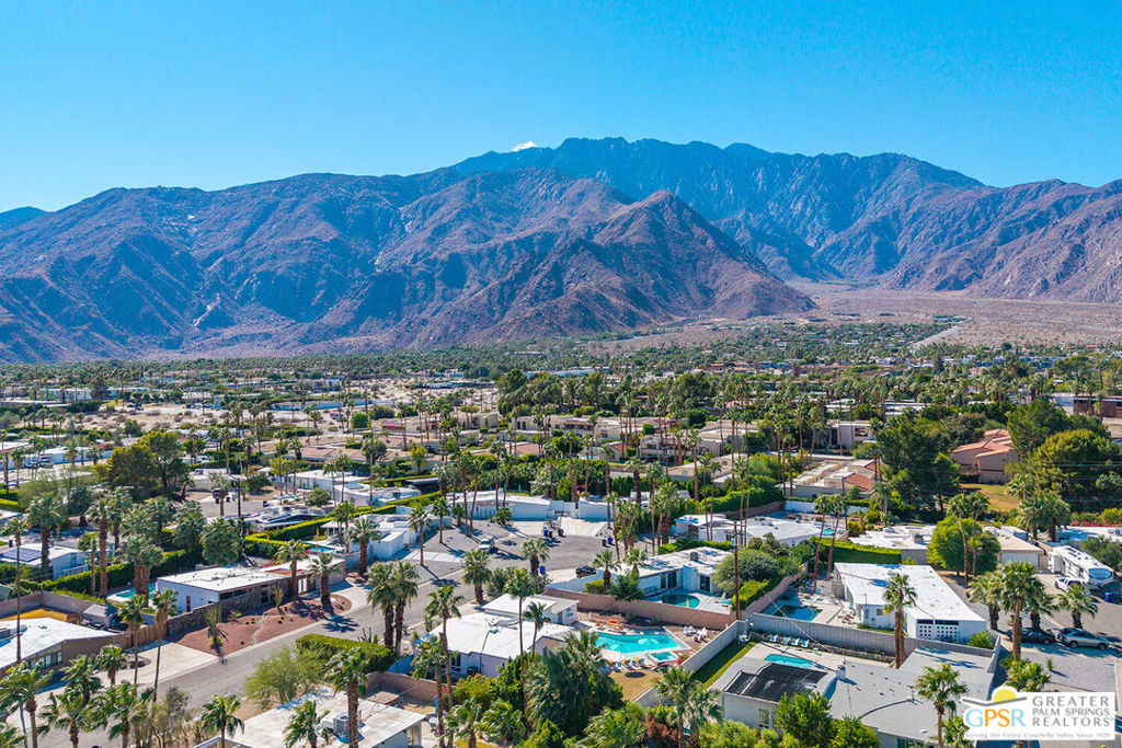 Racquet Club East - Residential