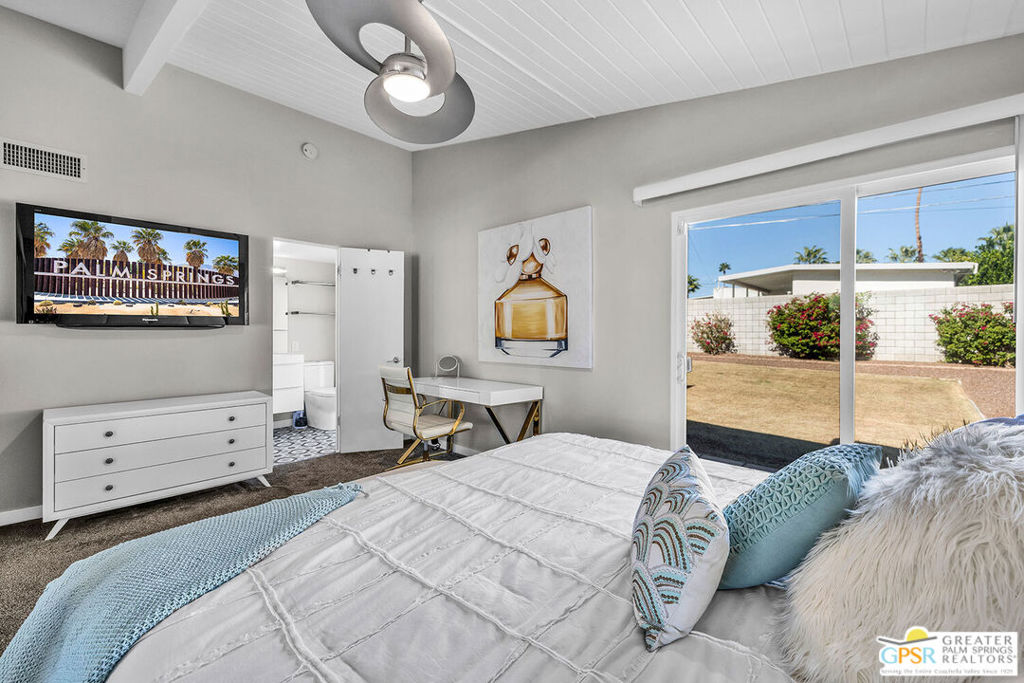 Racquet Club East - Residential