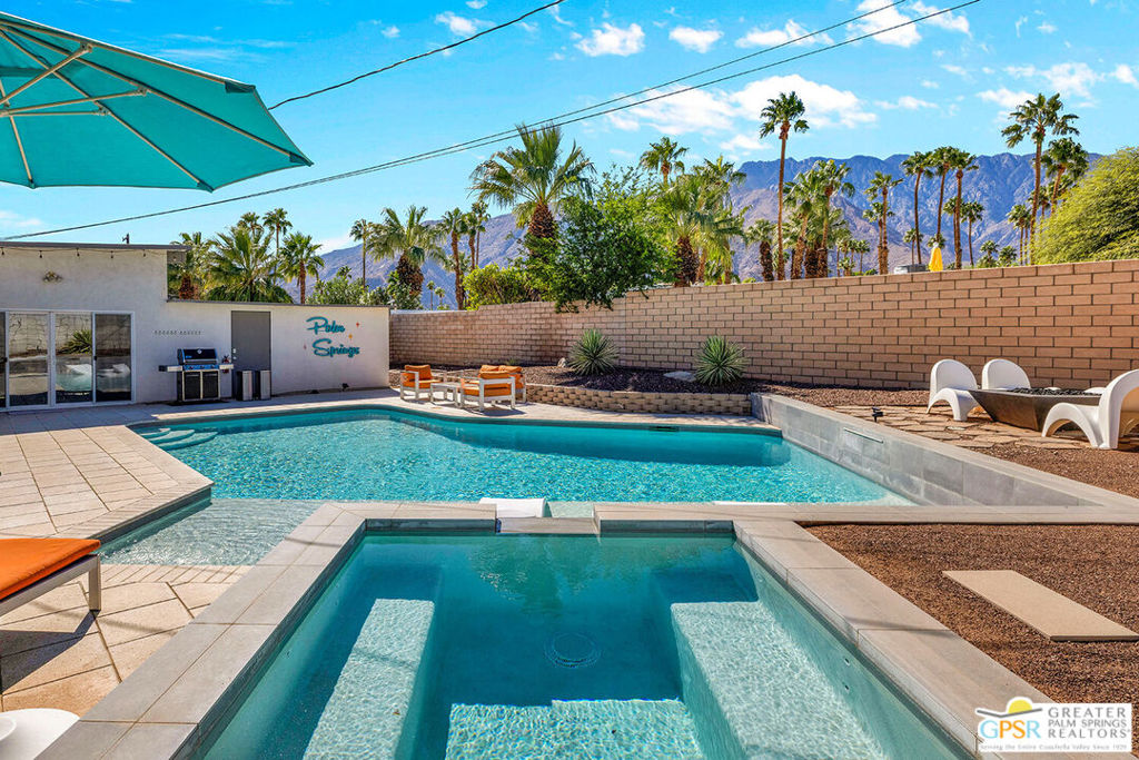 Racquet Club East - Residential