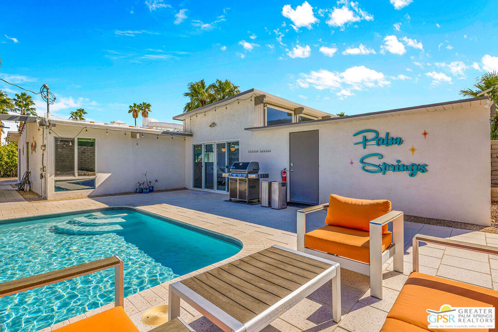 Racquet Club East - Residential