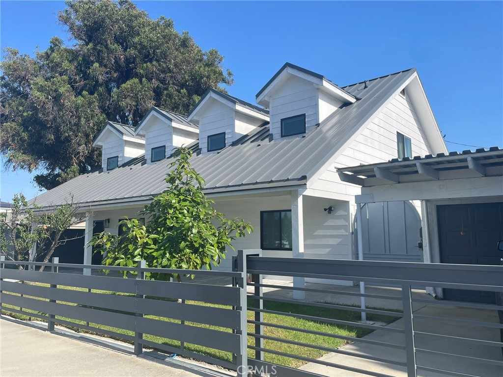 8532 Washington