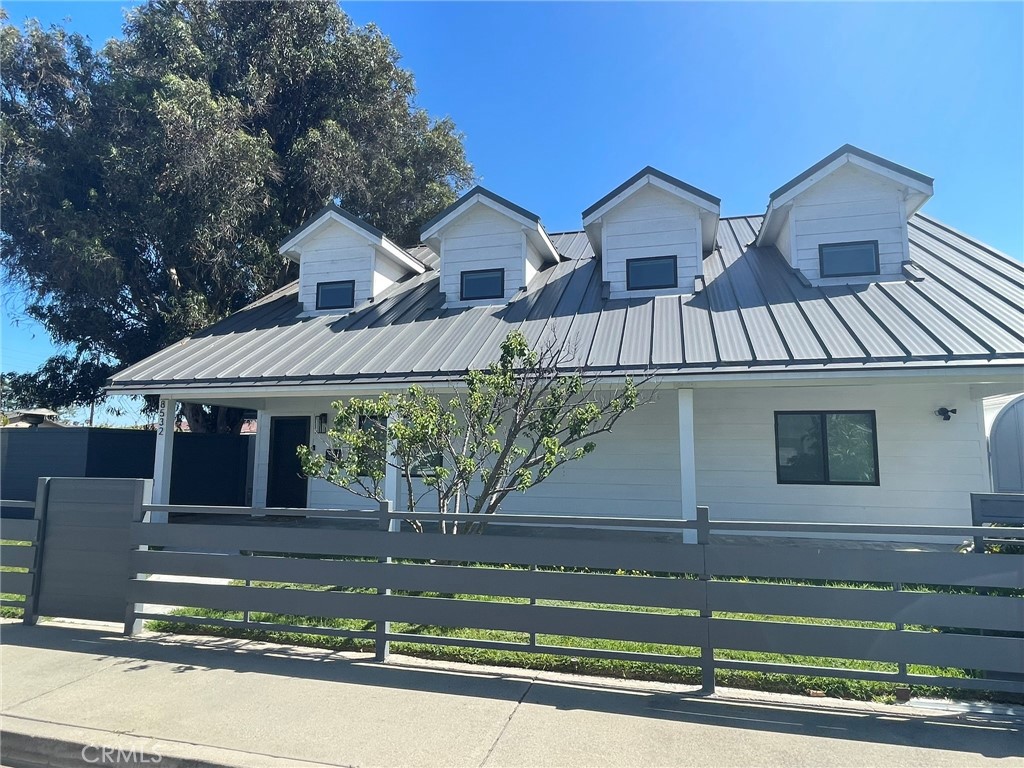 8532 Washington