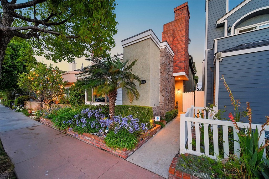 232 7th Street