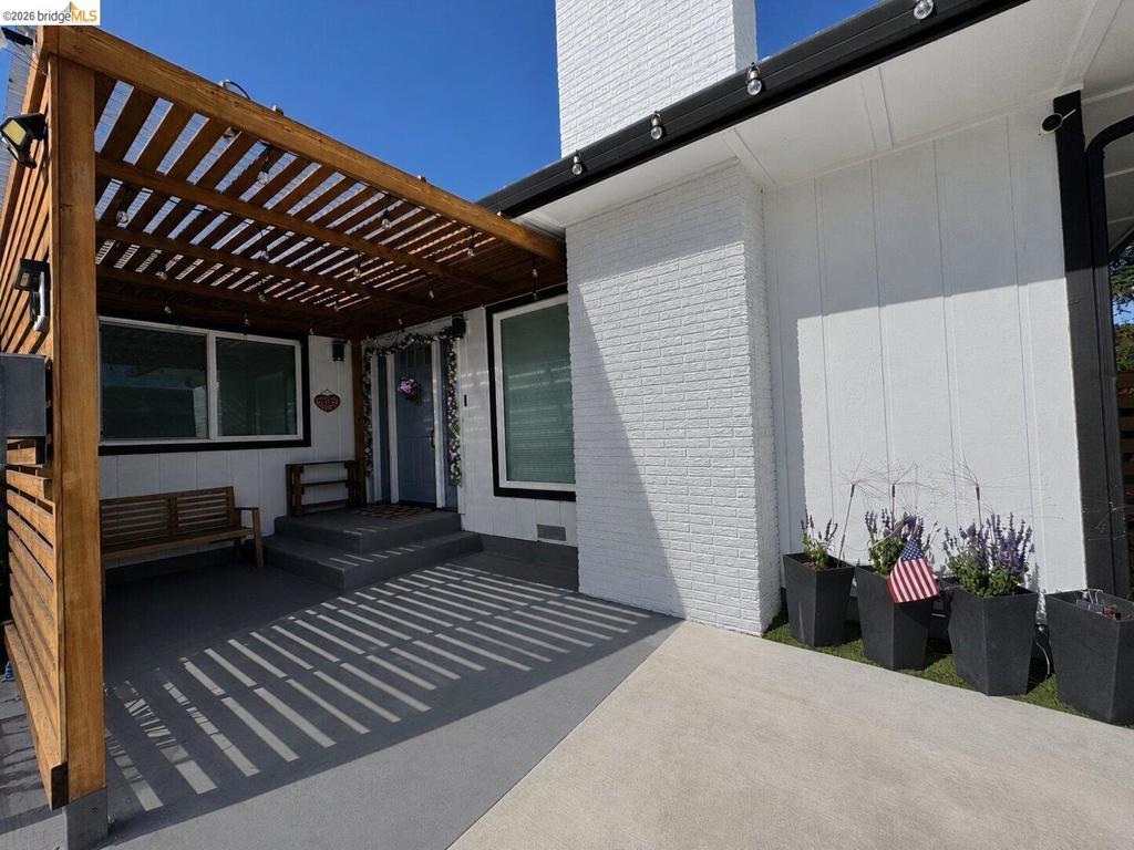 106 Corinne AVE