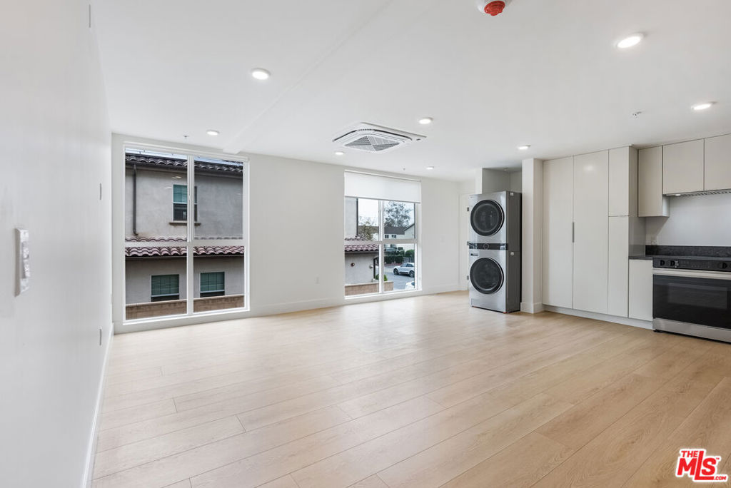 8561 Belmont Street 1