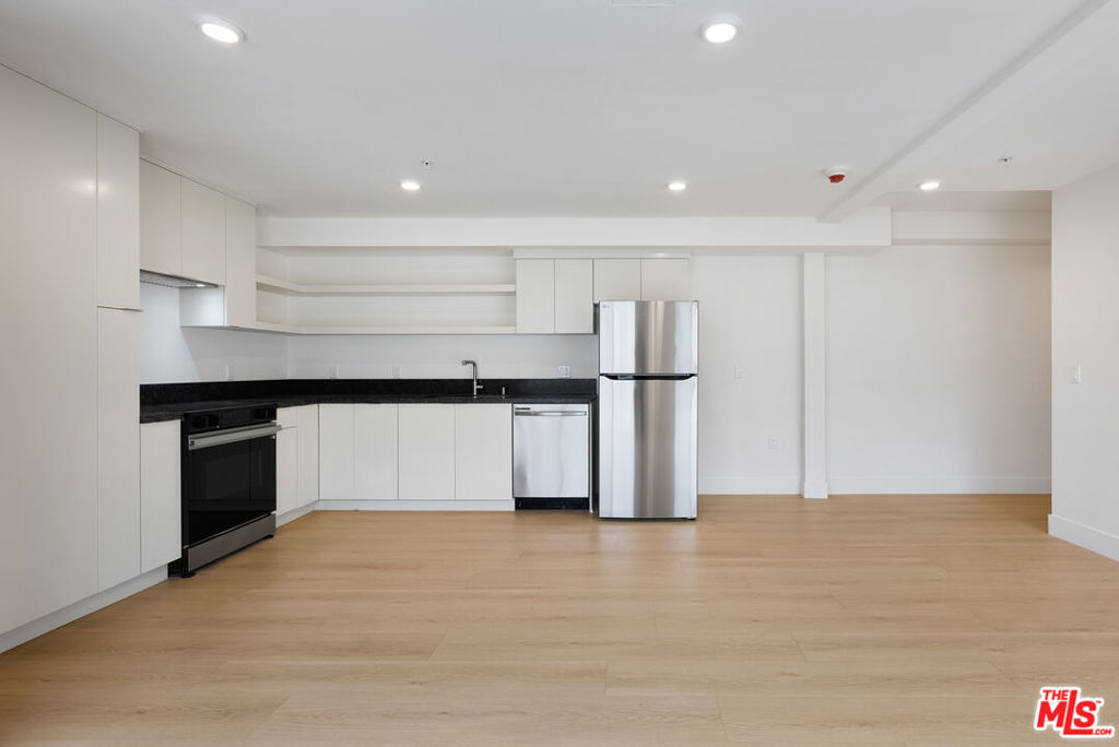 8561 Belmont Street 1