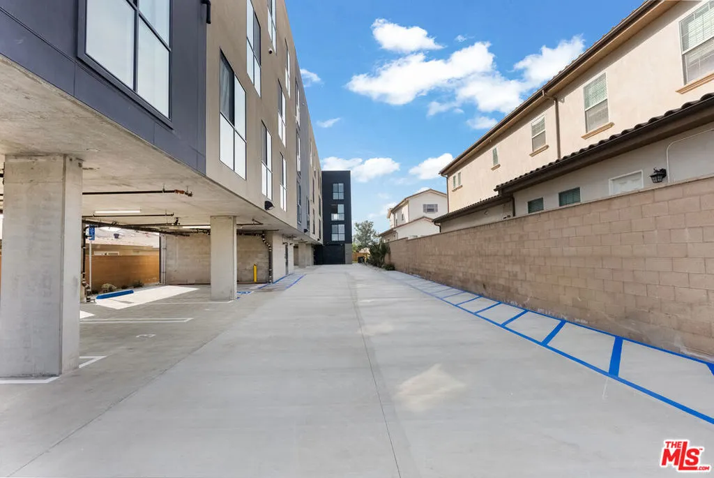 Cypress, California 90630, United States, 1 Bedroom Bedrooms, ,1 BathroomBathrooms,Residential,Active,239297