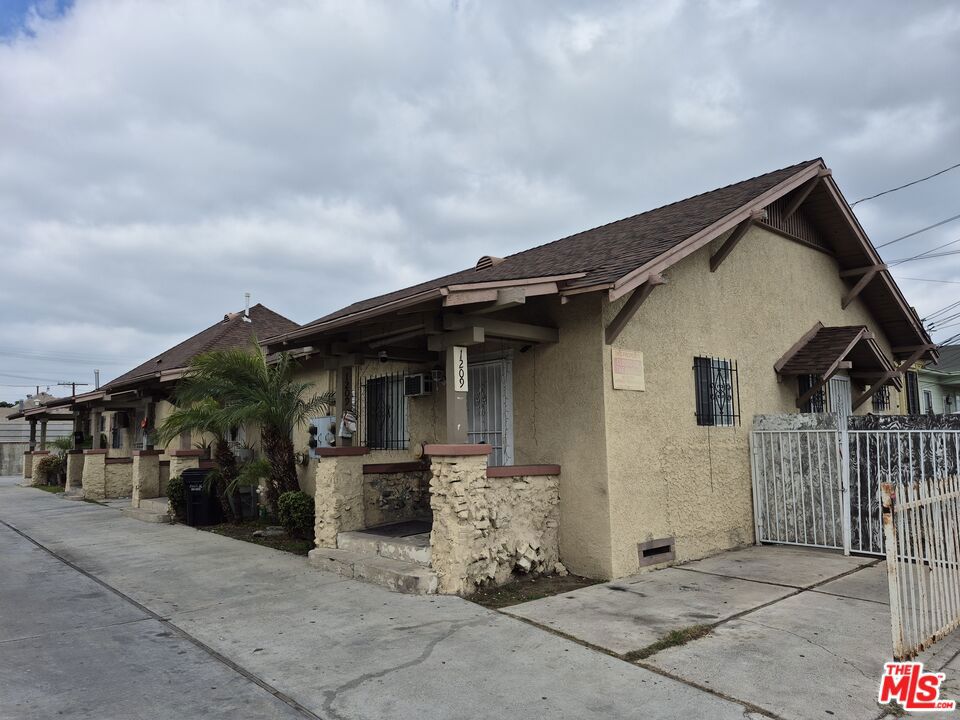 1209 Irolo Street