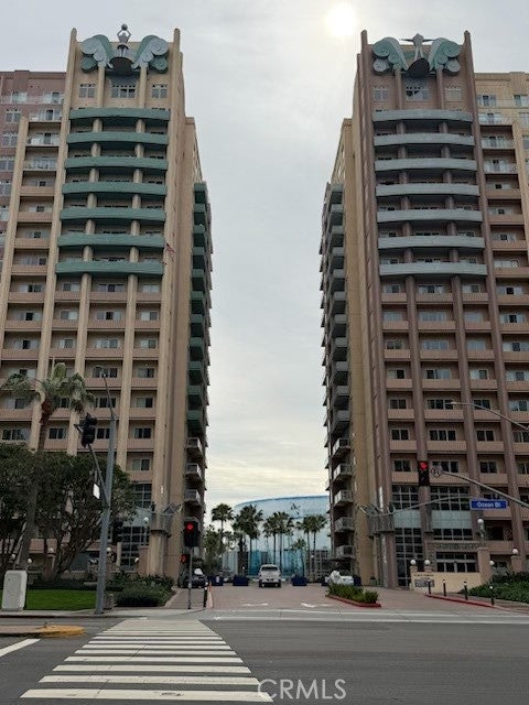 488 E Ocean 1518