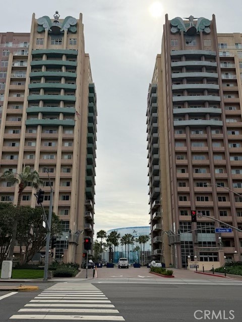488 E Ocean 1518