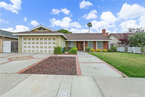 20672 Chaucer Lane Huntington Beach CA 92646