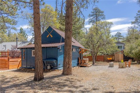 Photo of 793 Los Angeles AVE, Sugarloaf, CA 92386 (MLS # HD26115479)
