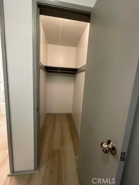 Burbank, California 91504, United States, 1 Bedroom Bedrooms, ,1 BathroomBathrooms,Residential,Active,250677