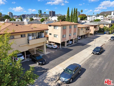 Photo of 1211 Tamarind Avenue, Los Angeles, CA 90038 (MLS # 26105472)
