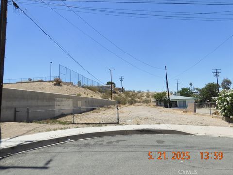 508 S 6th Avenue Barstow CA 92311