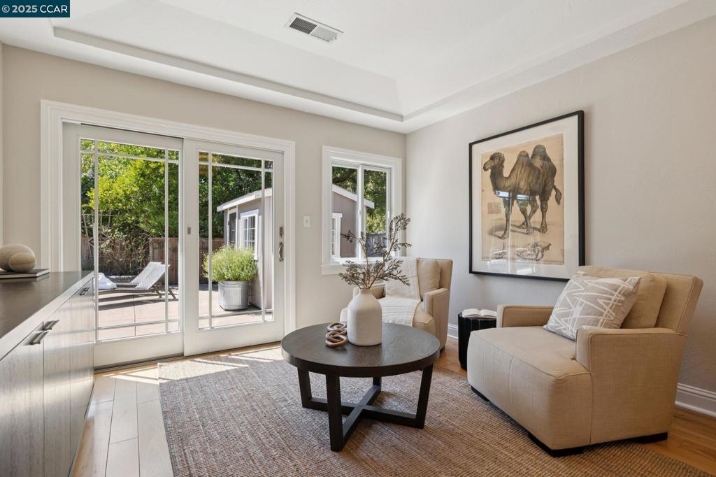 BURTON VALLEY - Residential