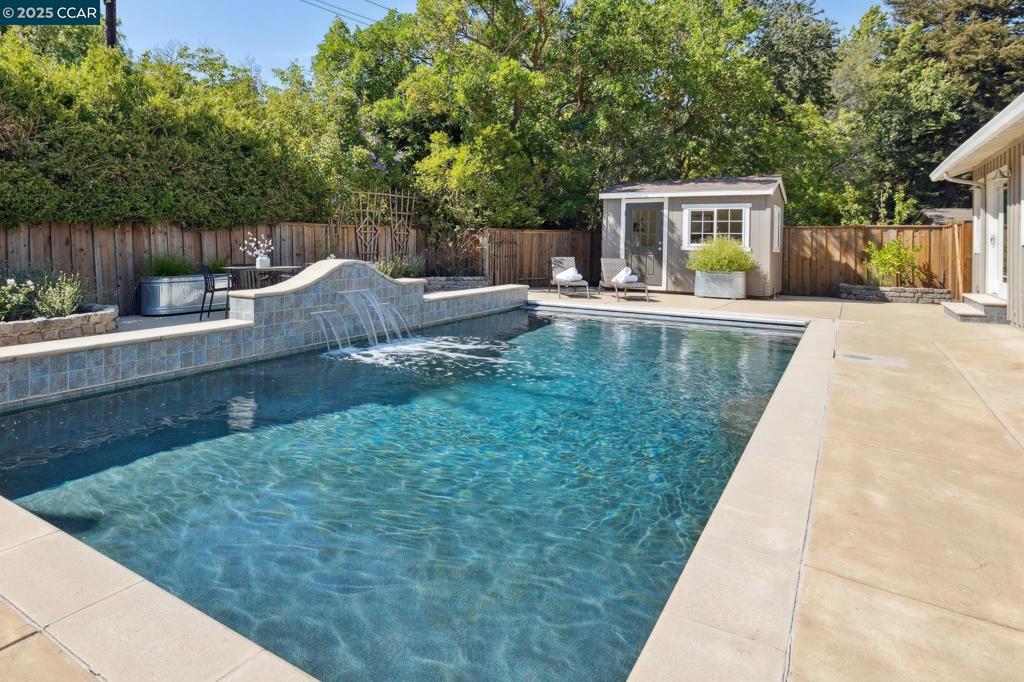 BURTON VALLEY - Residential