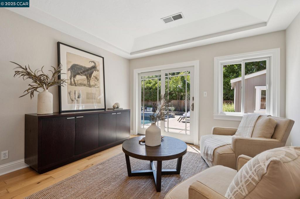 BURTON VALLEY - Residential