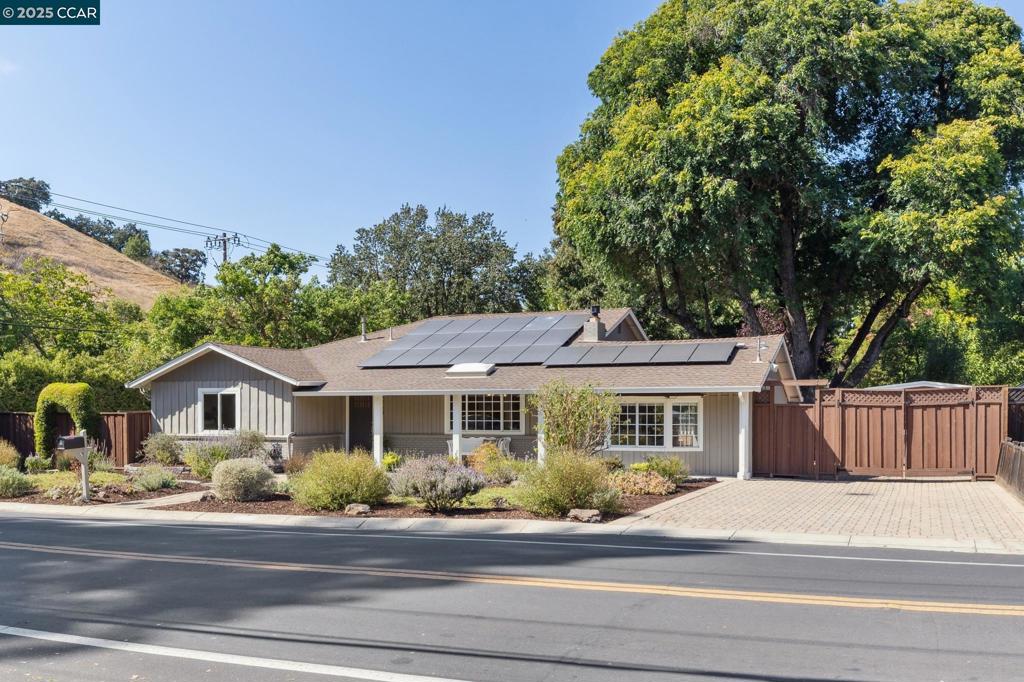 BURTON VALLEY - Residential